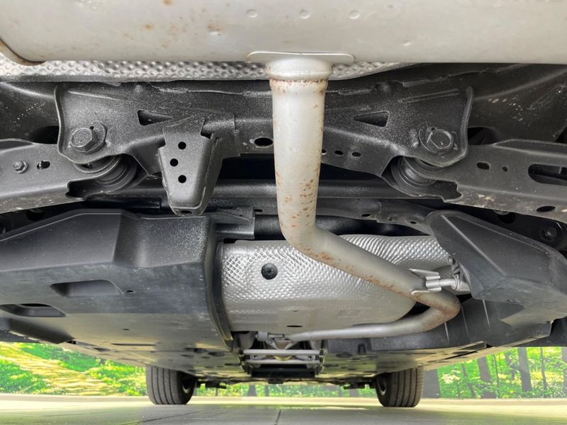 2017 Toyota C-HR DAA-ZYX10 (UW-6a126d652463e)[25]