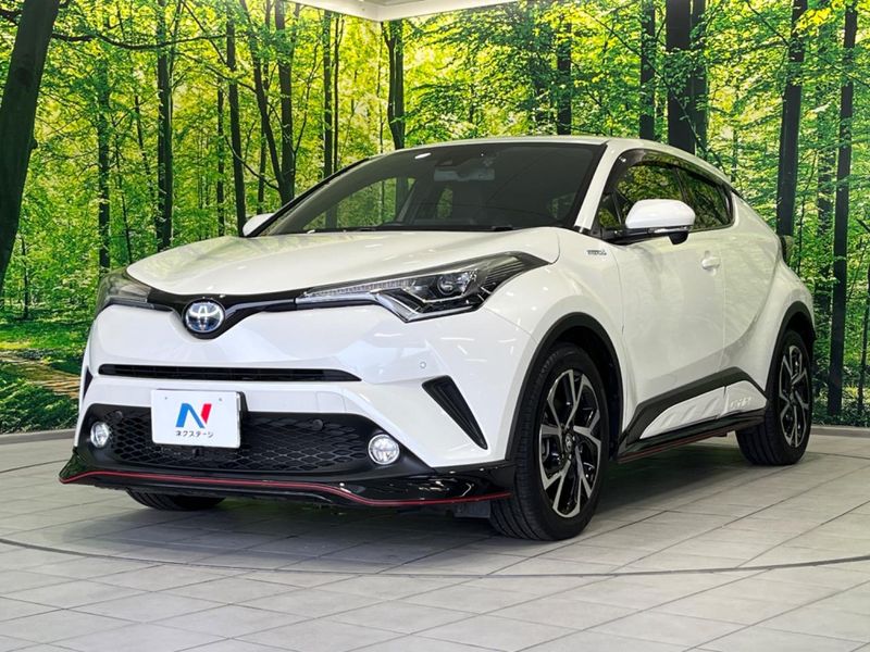 2017 Toyota C-HR DAA-ZYX10 (UW-6a126d652463e)[15]