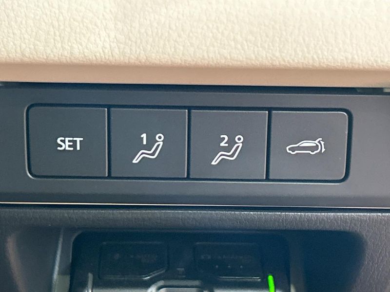 2023 Mazda CX-60 3CA-KH3R3P (UW-6a13f04f5980f)[7]