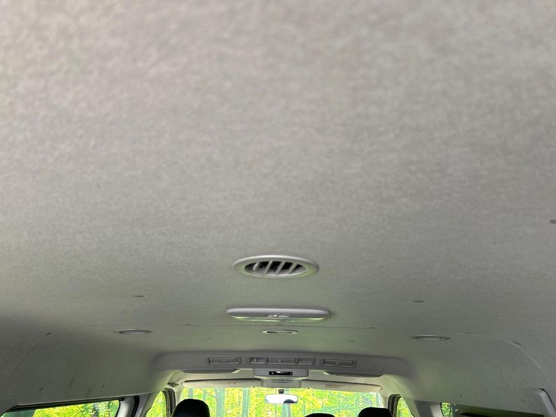 2015 Toyota Hiace Wagon CBA-TRH214W (UW-6a13f111cfe05)[25]
