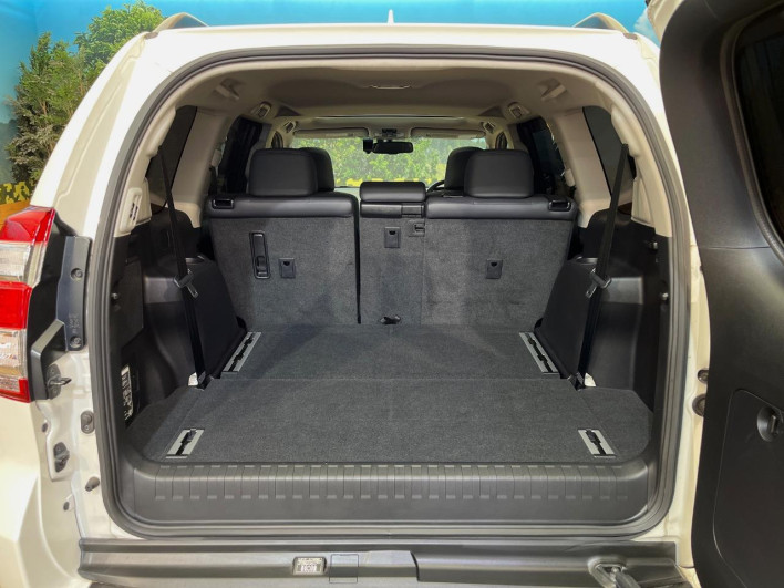 2015 Toyota Land Cruiser Prado LDA-GDJ150W (UW-6a150e948b452)[4]