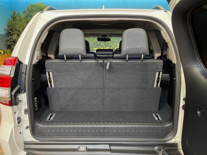 2015 Toyota Land Cruiser Prado LDA-GDJ150W (UW-6a150e948b452)[6]