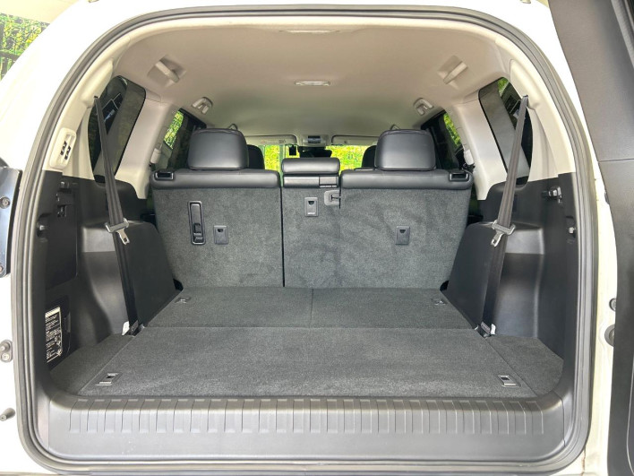 2019 Toyota Land Cruiser Prado LDA-GDJ150W (UW-6a150e95e946b)[25]
