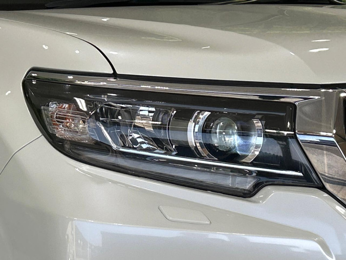 2019 Toyota Land Cruiser Prado LDA-GDJ150W (UW-6a150e95e946b)[13]