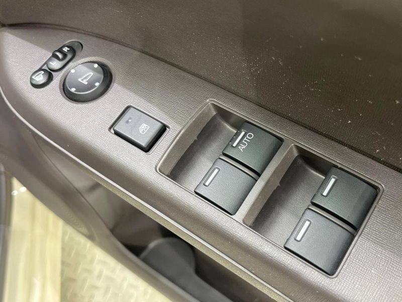 2019 Honda N-ONE DBA-JG1 (UW-6a150efe0a42a)[8]