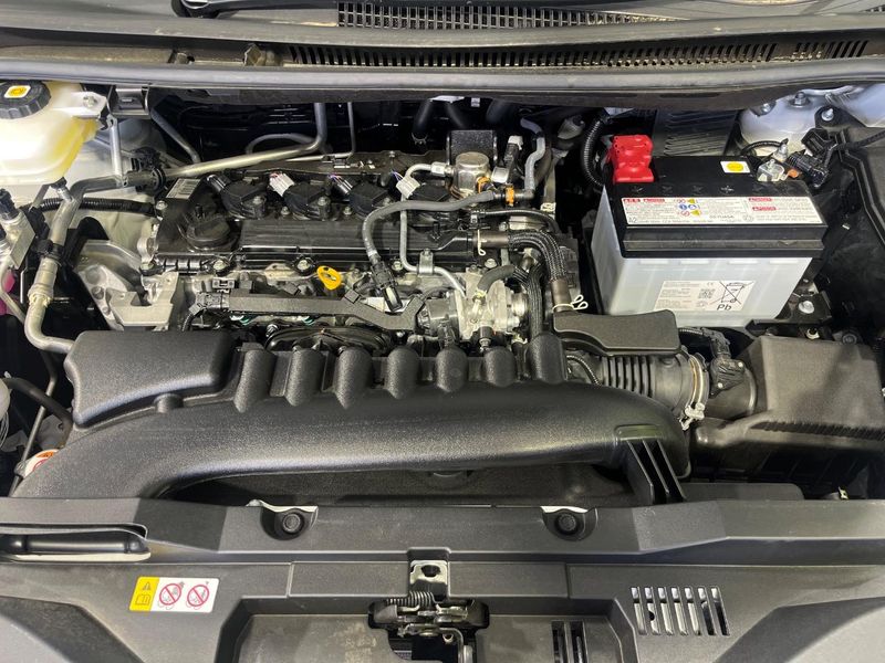 2024 Toyota Voxy 6BA-MZRA95W (UW-6a150fa9d6d25)[4]