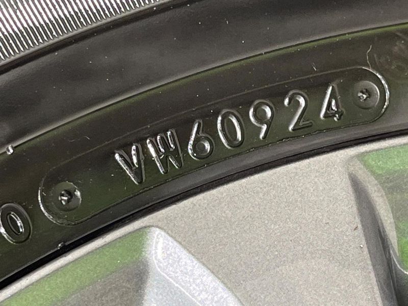 2024 Toyota Voxy 6BA-MZRA95W (UW-6a150fa9d6d25)[13]