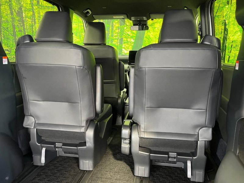 2024 Toyota Voxy 6BA-MZRA95W (UW-6a150fa9d6d25)[28]