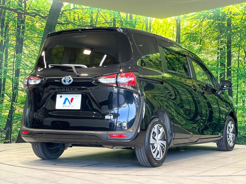 2022 Toyota Sienta 6AA-NHP170G (UW-6a150fba4e8cd)[13]