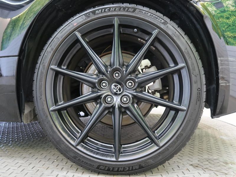 2023 Toyota GR86 3BA-ZN8 (UW-6a151014c93e9)[20]