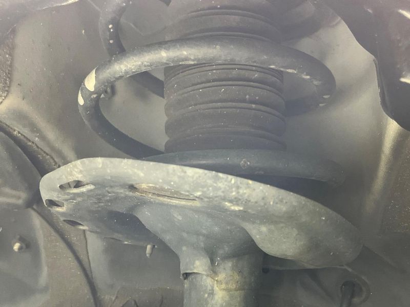 2021 Toyota Voxy 6AA-ZWR80W (UW-6a15103784b62)[9]