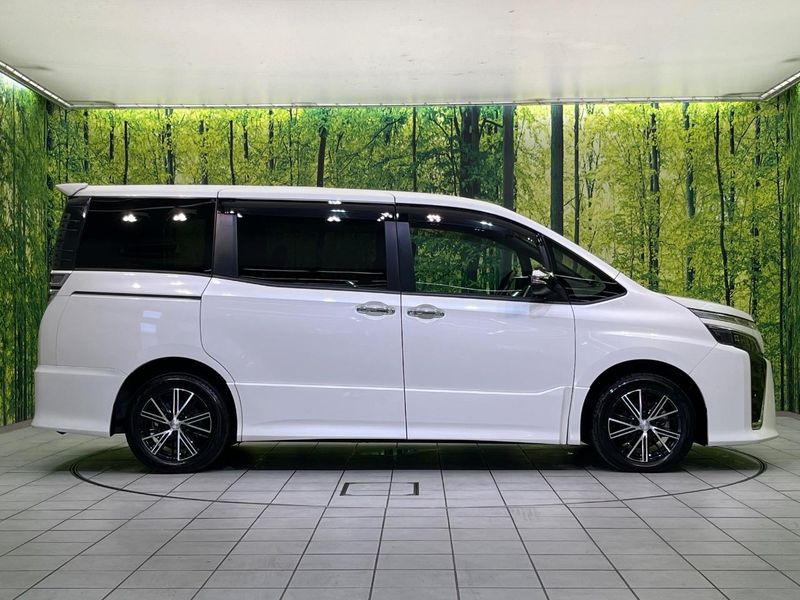 2021 Toyota Voxy 6AA-ZWR80W (UW-6a15103784b62)[6]