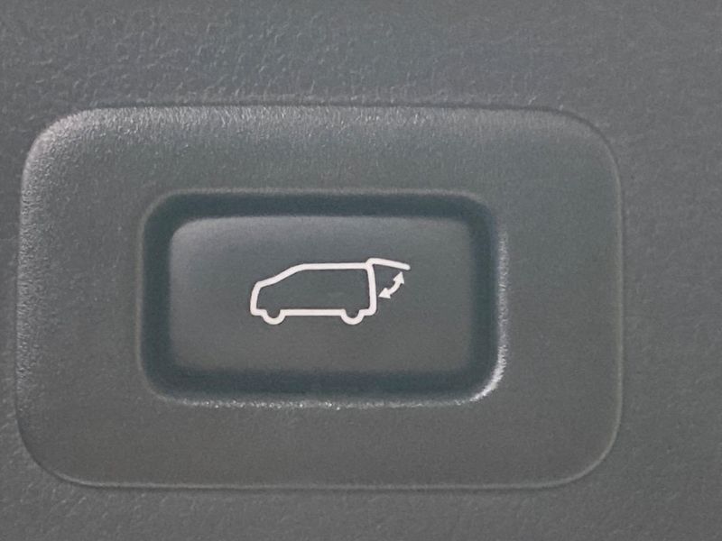 2023 Toyota Alphard 3BA-AGH30W (UW-6a165fa876dc2)[16]