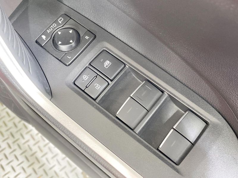 2021 Toyota RAV4 PHV 6LA-AXAP54 (UW-6a165fb57e810)[19]