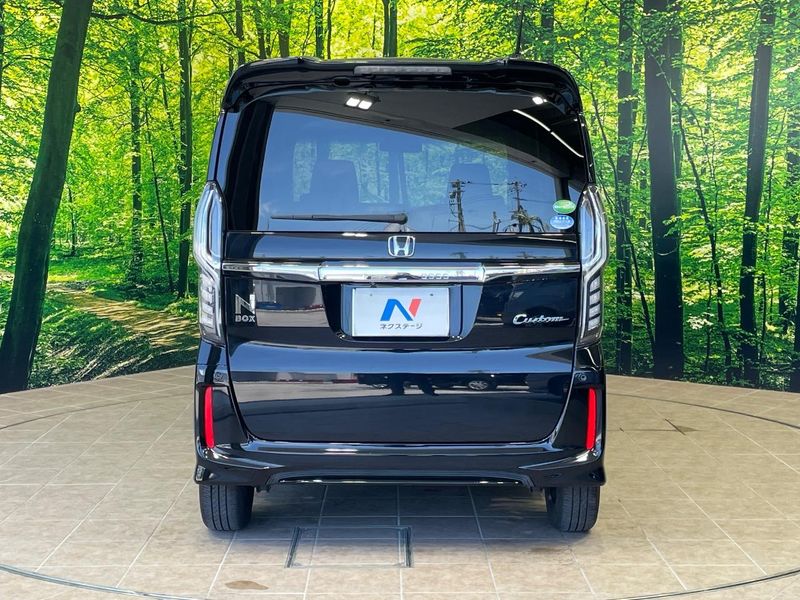 2017 Honda N-BOX CUSTOM DBA-JF3 (UW-6a16604ba9486)[13]