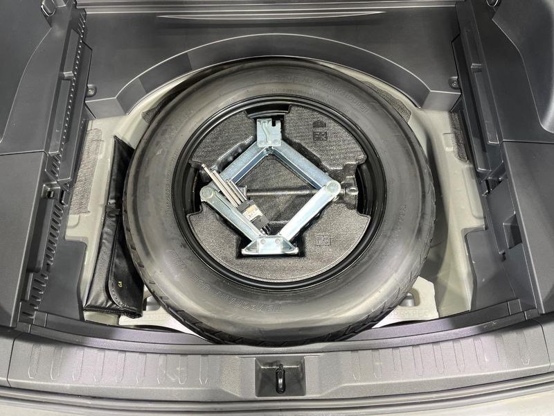 2019 Toyota RAV4 6BA-MXAA54 (UW-6a1660f639b46)[10]