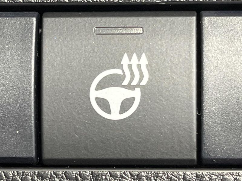 2019 Toyota RAV4 6BA-MXAA54 (UW-6a1660f639b46)[21]