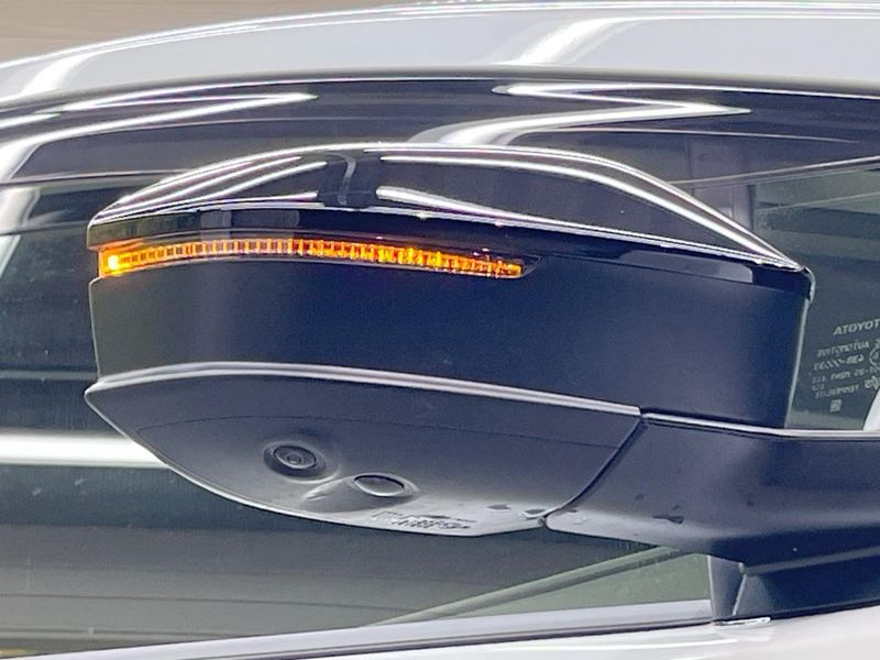 2023 Toyota Prius 6AA-MXWH60 (UW-6a16611168105)[8]