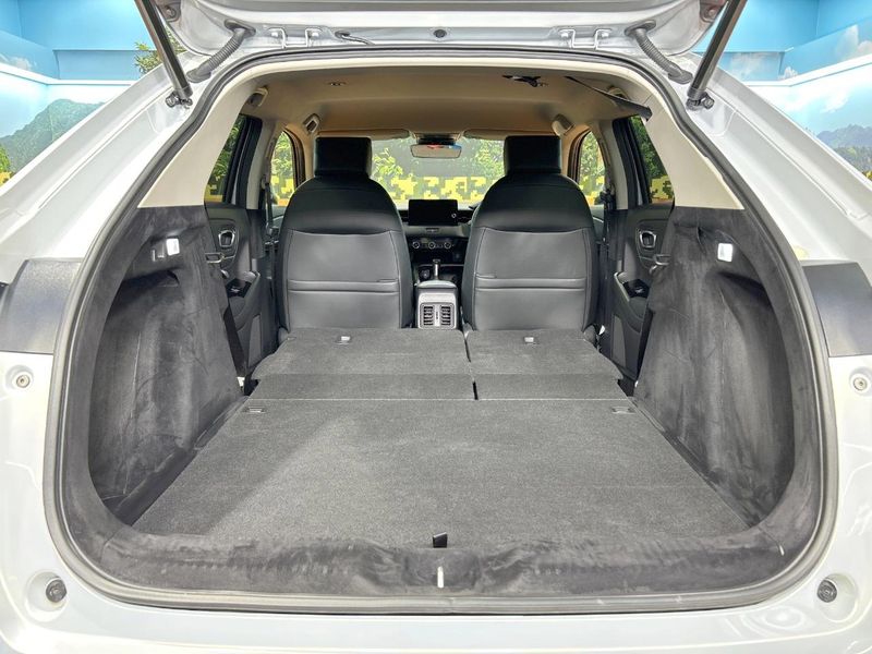 2021 Honda Vezel 6AA-RV5 (UW-6a16613f61967)[25]