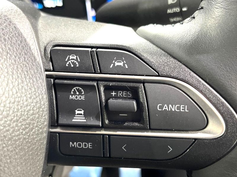2023 Toyota Voxy 6AA-ZWR95W (UW-6a1661a3808f1)[22]