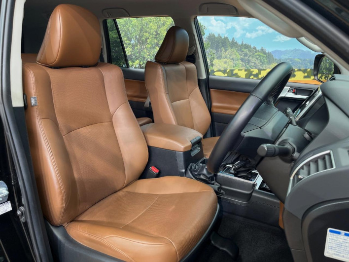 2021 Toyota Land Cruiser Prado 3DA-GDJ150W (UW-6a17b1bae24e5)[29]