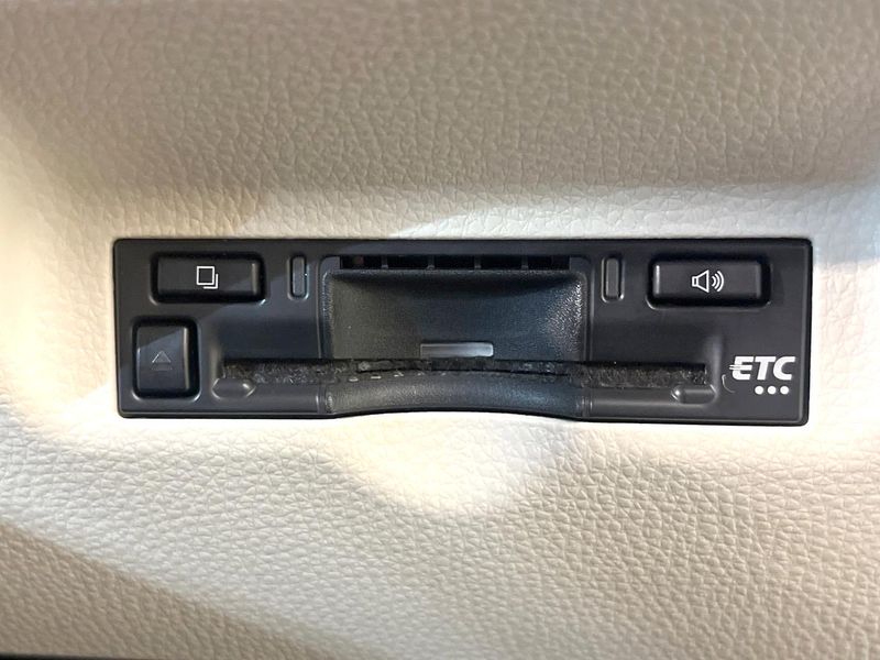 2023 Toyota Sienta 5BA-MXPC10G (UW-6a17b2b1608d4)[21]