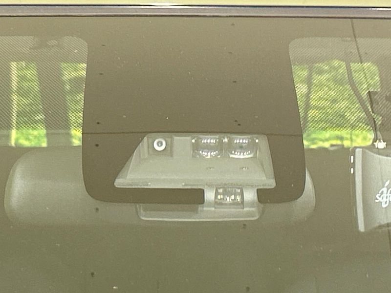 2017 Toyota Aqua DAA-NHP10 (UW-6a17b2deaee2c)[5]