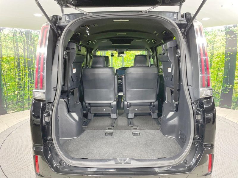 2018 Toyota Esquire DBA-ZRR85G (UW-6a17b347c5976)[4]