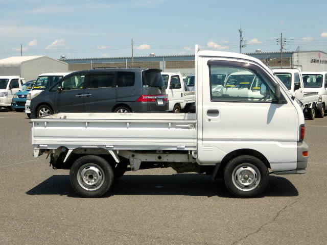 1997 Mitsubishi Minicab Truck U41T (UW-6a2bcb59e517a)[2]