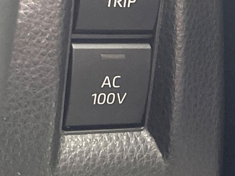 2023 Toyota Harrier Hybrid 6AA-AXUH80 (UW-6a190328215ad)[27]