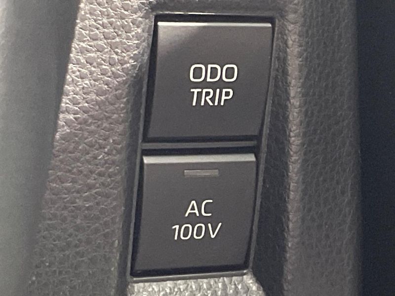 2023 Toyota Harrier Hybrid 6AA-AXUH80 (UW-6a190328215ad)[25]