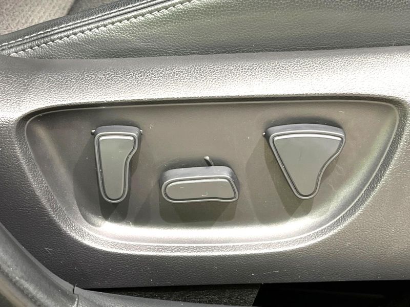 2023 Toyota Yaris Cross 6AA-MXPJ10 (UW-6a19048b372f1)[28]