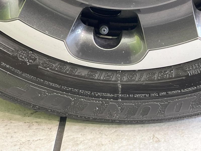 2024 Toyota Sienta 6AA-MXPL10G (UW-6a190493c4072)[11]
