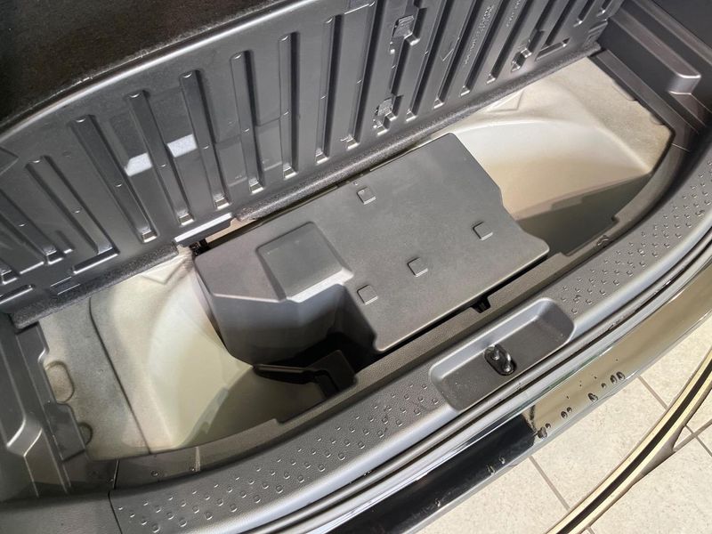 2024 Toyota Sienta 6AA-MXPL10G (UW-6a190493c4072)[19]
