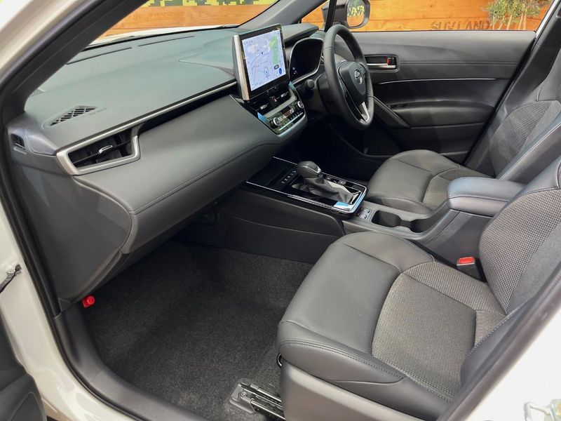 2025 Toyota Corolla Cross 6AA-ZVG16 (UW-6a19053a9a83c)[21]