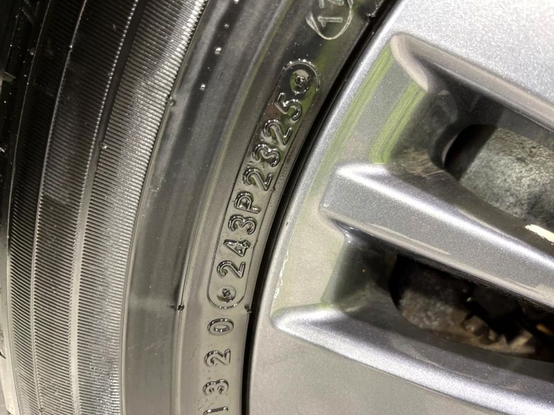 2025 Toyota Voxy 6AA-ZWR95W (UW-6a19055787c6f)[8]