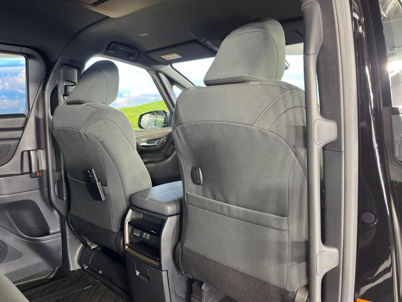 2025 Toyota Alphard Hybrid 6AA-AAHH40W (UW-6a1a540f5ea84)[26]