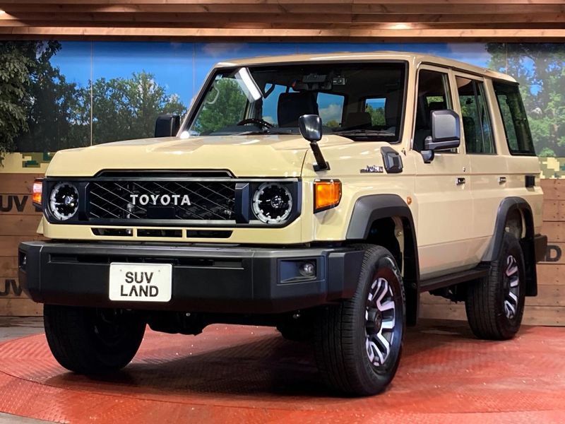 2025 Toyota Land Cruiser 70 3DA-GDJ76W (UW-6a1a548963f4c)[13]