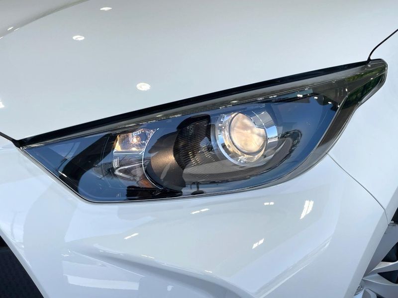 2020 Toyota Yaris 5BA-KSP210 (UW-6a1a5508956e5)[12]