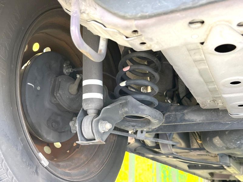 2015 Daihatsu Wake DBA-LA700S (UW-6a1a552dc1b1b)[26]
