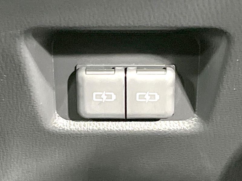 2024 Toyota RAV4 6BA-MXAA54 (UW-6a1a5586db992)[24]