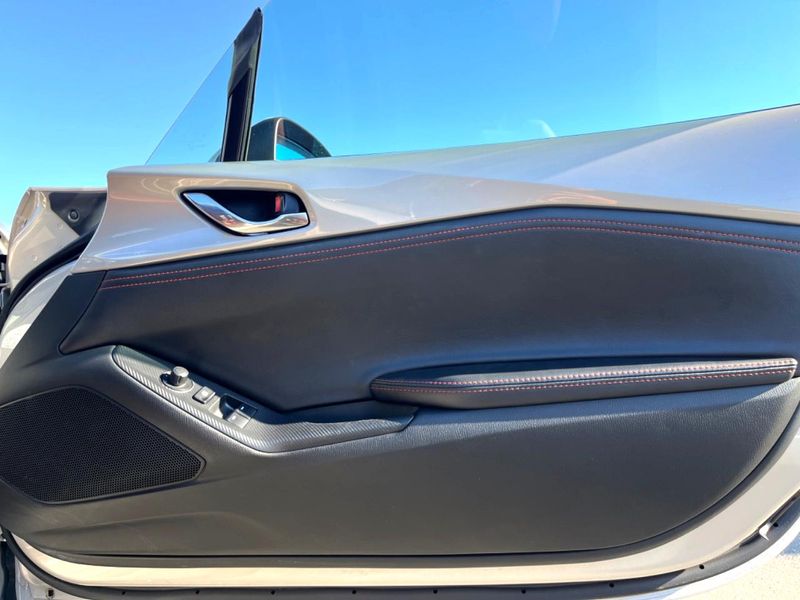 2022 Mazda Roadster RF 5BA-NDERC (UW-6a1a55af9d5b5)[7]