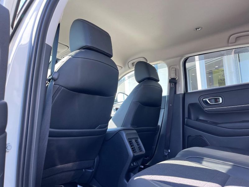 2024 Honda Vezel 6AA-RV5 (UW-6a1a55d398b4b)[16]