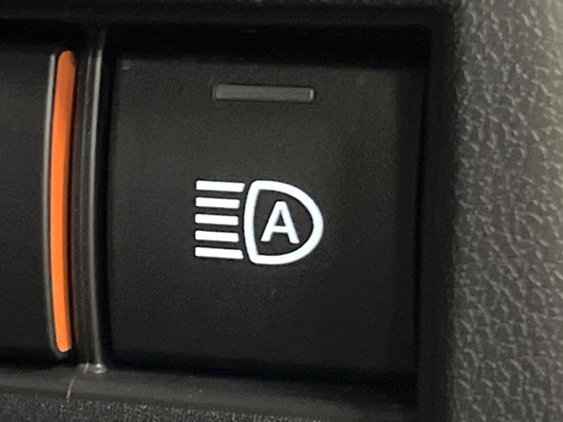 2025 Toyota Alphard Hybrid 6AA-AAHH40W (UW-6a1ba57b4d3b7)[24]