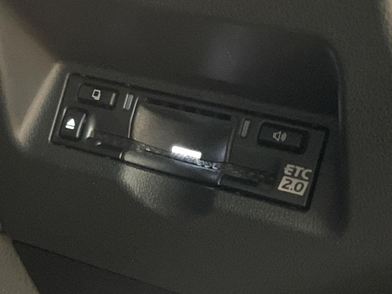 2025 Toyota Alphard Hybrid 6AA-AAHH40W (UW-6a1ba57b4d3b7)[22]