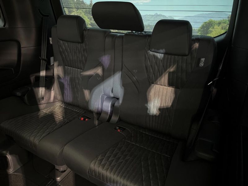 2025 Toyota Alphard Hybrid 6AA-AAHH45W (UW-6a1ba57e5c9e7)[26]