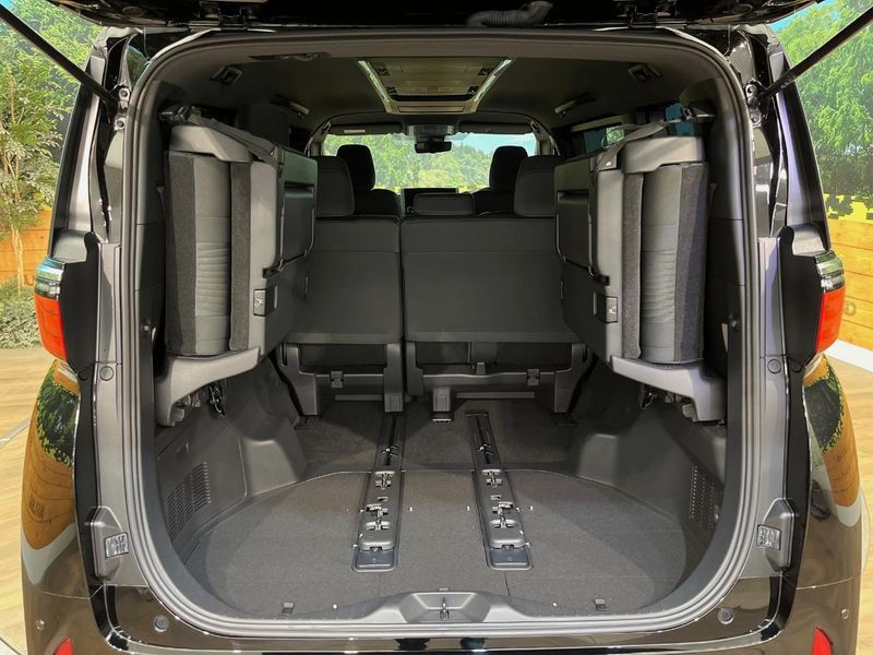2025 Toyota Alphard Hybrid 6AA-AAHH45W (UW-6a1ba57e5c9e7)[6]