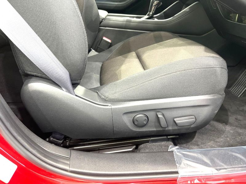 2019 Mazda Mazda 3 Fastback 3DA-BP8P (UW-6a1ba5c77eaf0)[15]