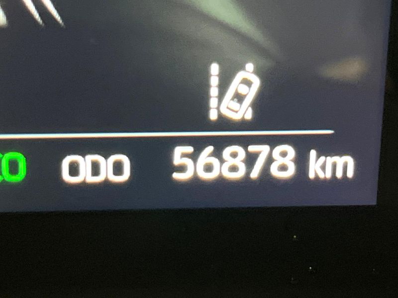 2023 Toyota Yaris 6AA-MXPH10 (UW-6a1ba6ecaa559)[2]
