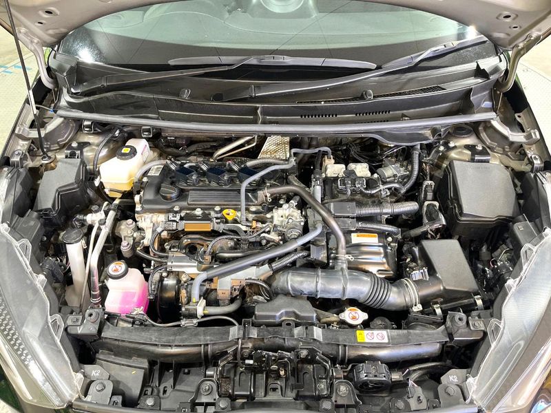 2023 Toyota Yaris 6AA-MXPH10 (UW-6a1ba6ecaa559)[4]